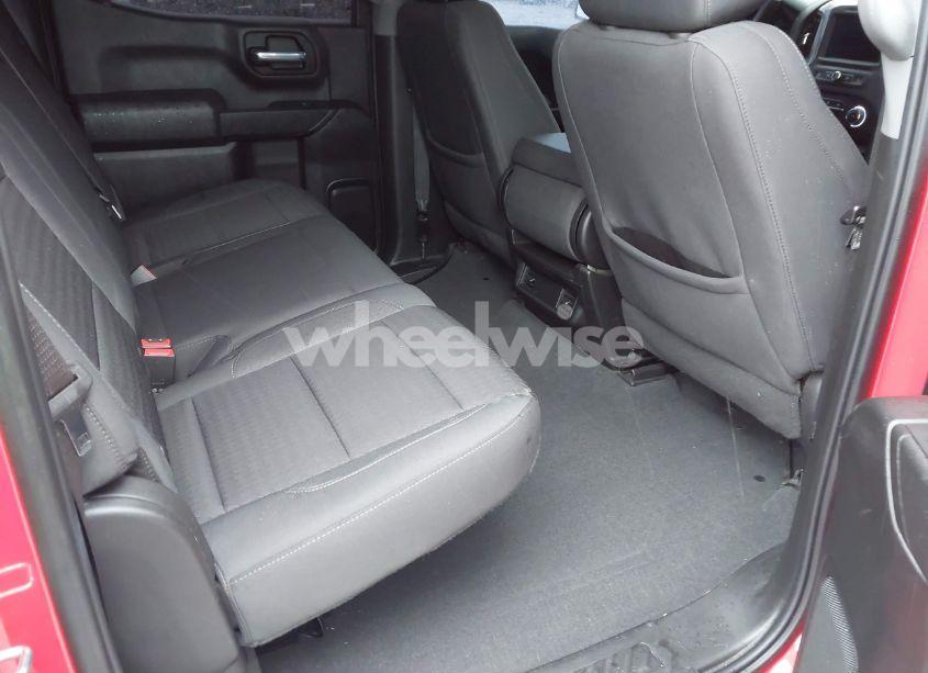 Photo 8 of 2022 Chevrolet Silverado 1500 4WD SHORT BED CUSTOM (VIN 1GCPDBEK2NZ638973)