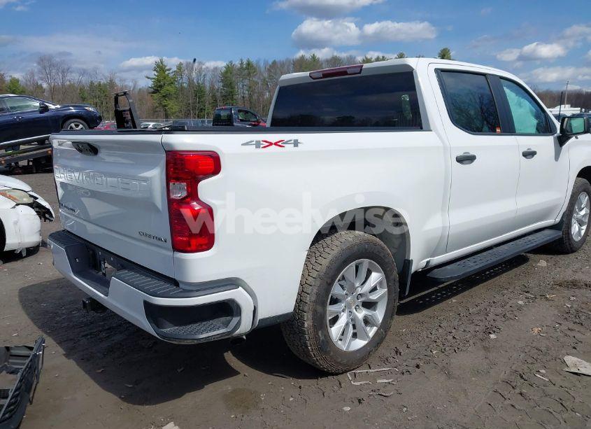 Photo 4 of 2023 Chevrolet Silverado 1500 4WD SHORT BED CUSTOM (VIN 1GCPDBEK3PZ119112)
