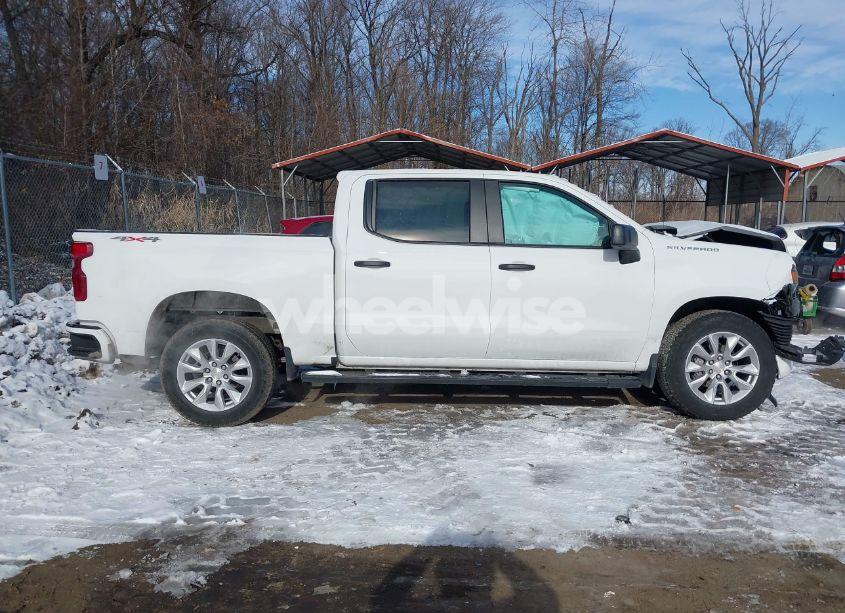 Photo 13 of 2023 Chevrolet Silverado 1500 4WD SHORT BED CUSTOM (VIN 1GCPDBEK3PZ119711)