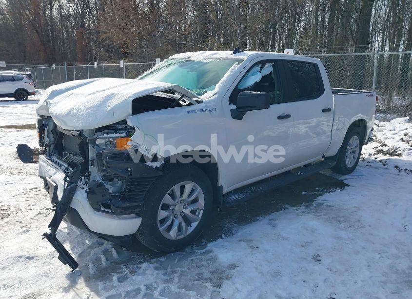 Photo 2 of 2023 Chevrolet Silverado 1500 4WD SHORT BED CUSTOM (VIN 1GCPDBEK3PZ119711)