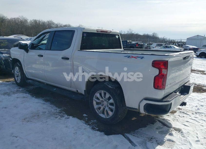 Photo 3 of 2023 Chevrolet Silverado 1500 4WD SHORT BED CUSTOM (VIN 1GCPDBEK3PZ119711)