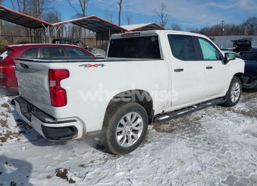 Photo 4 of 2023 Chevrolet Silverado 1500 4WD SHORT BED CUSTOM (VIN 1GCPDBEK3PZ119711)