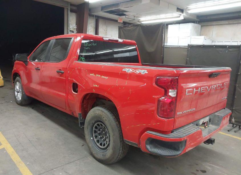 Photo 3 of 2024 Chevrolet Silverado 1500 4WD SHORT BED CUSTOM (VIN 1GCPDBEK3RZ294785)