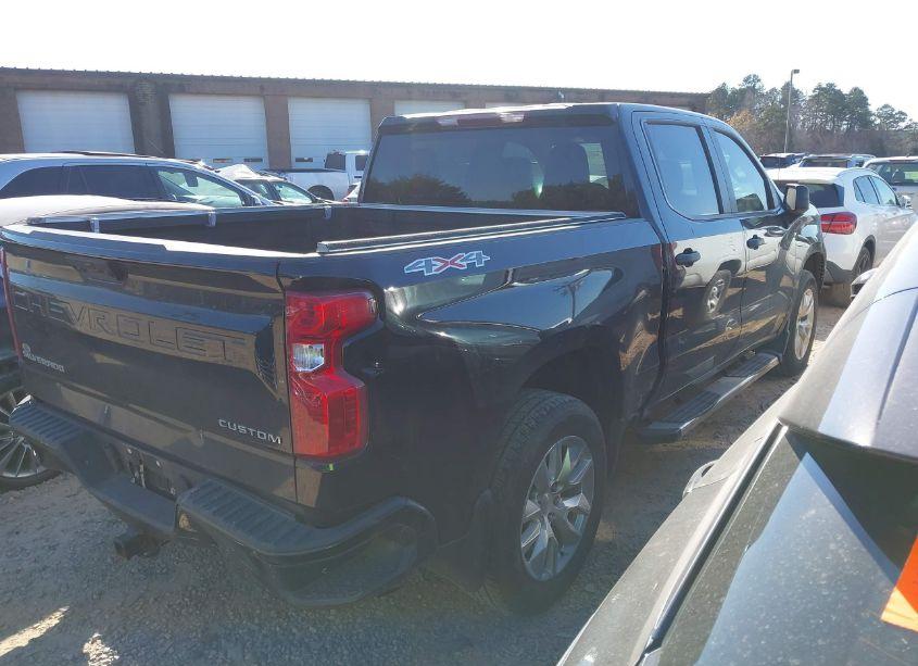 Photo 4 of 2023 Chevrolet Silverado 1500 4WD SHORT BED CUSTOM (VIN 1GCPDBEK5PZ185029)