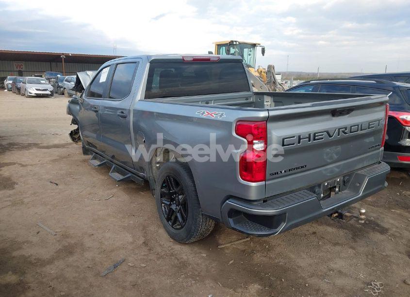 Photo 3 of 2023 Chevrolet Silverado 1500 4WD SHORT BED CUSTOM (VIN 1GCPDBEK5PZ209426)