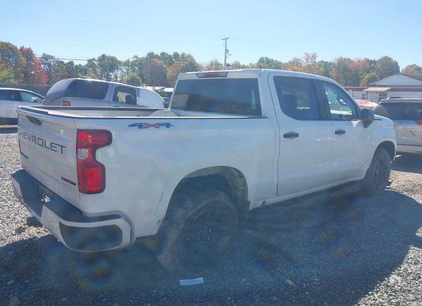 Photo 4 of 2024 Chevrolet Silverado 1500 (VIN 1GCPDBEK5RZ181016)