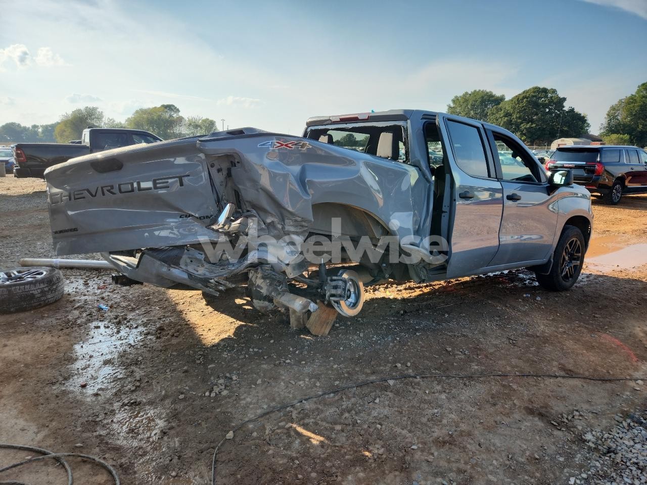 Photo 3 of 2024 CHEVROLET SILVERADO K1500 CUSTOM (VIN 1GCPDBEK6RZ217859)