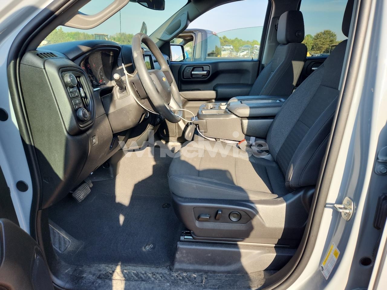 Photo 7 of 2024 CHEVROLET SILVERADO K1500 CUSTOM (VIN 1GCPDBEK6RZ217859)