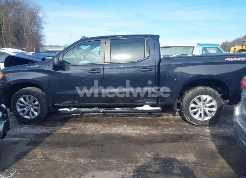 Photo 14 of 2022 Chevrolet Silverado 1500 4WD SHORT BED CUSTOM (VIN 1GCPDBEK7NZ583596)