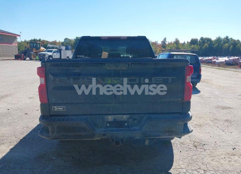 Photo 15 of 2022 Chevrolet Silverado 1500 4WD SHORT BED CUSTOM (VIN 1GCPDBEK8NZ542961)