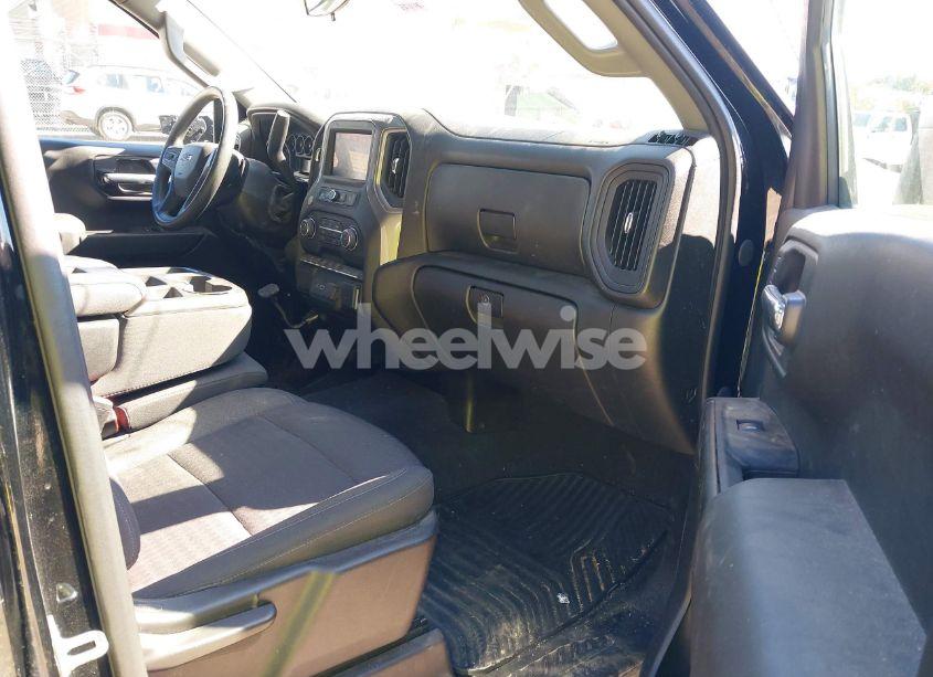 Photo 5 of 2022 Chevrolet Silverado 1500 4WD SHORT BED CUSTOM (VIN 1GCPDBEK8NZ542961)