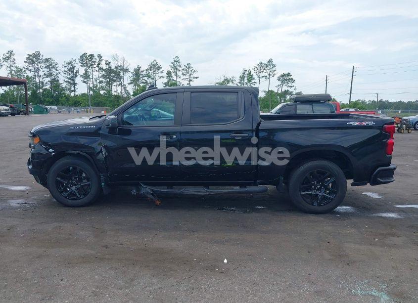 Photo 14 of 2022 Chevrolet Silverado 1500 4WD SHORT BED CUSTOM (VIN 1GCPDBEK8NZ609610)