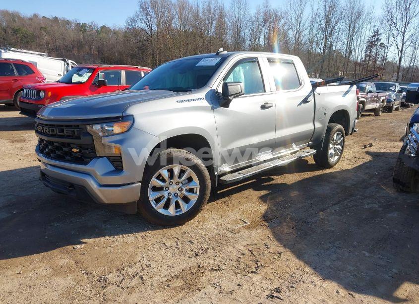 Photo 2 of 2023 Chevrolet Silverado 1500 4WD SHORT BED CUSTOM (VIN 1GCPDBEK8PZ289983)