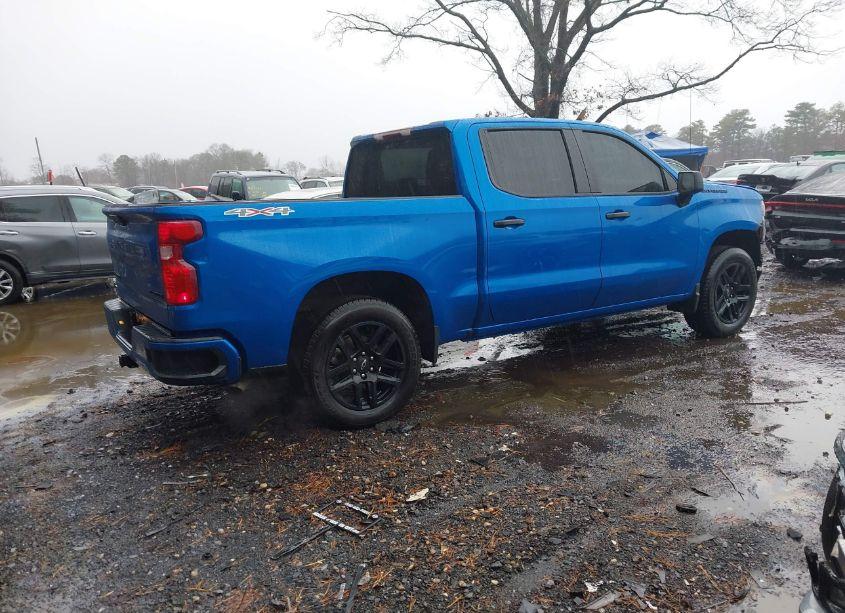 Photo 4 of 2024 Chevrolet Silverado 1500 4WD SHORT BED CUSTOM (VIN 1GCPDBEK8RZ138578)