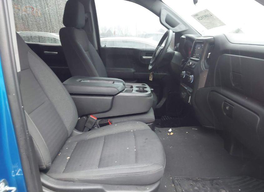 Photo 5 of 2024 Chevrolet Silverado 1500 4WD SHORT BED CUSTOM (VIN 1GCPDBEK8RZ138578)