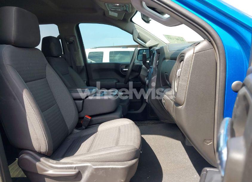 Photo 5 of 2022 Chevrolet Silverado 1500 4WD SHORT BED CUSTOM (VIN 1GCPDBEK9NZ631079)