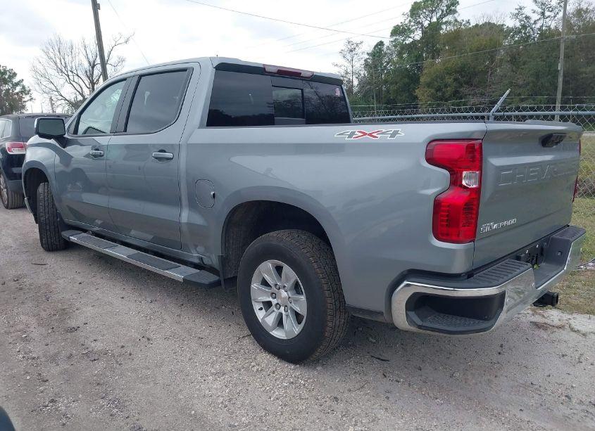 Photo 3 of 2024 Chevrolet Silverado 1500 4WD SHORT BED LT (VIN 1GCPDDEK2RZ315668)