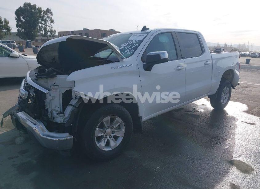 Photo 2 of 2022 Chevrolet Silverado 1500 4WD STANDARD BED LT (VIN 1GCPDDEK5NZ503949)