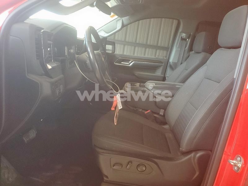 Photo 2 of 2022 CHEVROLET SILVERADO K1500 LT (VIN 1GCPDDEK9NZ511309)