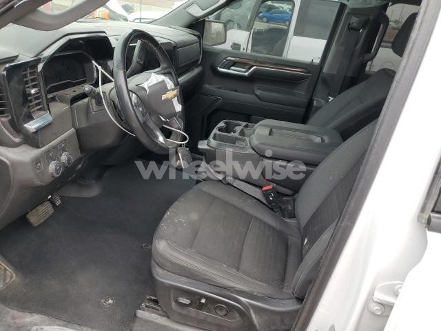Photo 2 of 2023 CHEVROLET SILVERADO K1500 LT (VIN 1GCPDDEK9PZ211062)