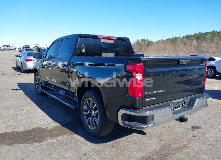 Photo 3 of 2023 Chevrolet Silverado 1500 4WD STANDARD BED LT (VIN 1GCPDDEKXPZ202452)