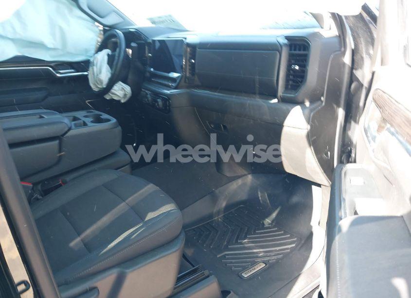 Photo 5 of 2023 Chevrolet Silverado 1500 4WD STANDARD BED LT (VIN 1GCPDDEKXPZ202452)