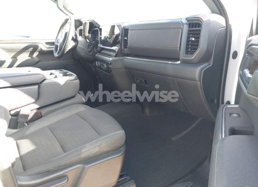 Photo 5 of 2024 Chevrolet Silverado 1500 4WD SHORT BED RST (VIN 1GCPDEEK3RZ214144)