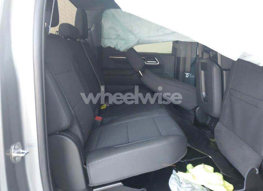 Photo 8 of 2024 Chevrolet Silverado 1500 4WD SHORT BED RST (VIN 1GCPDEEK5RZ376681)