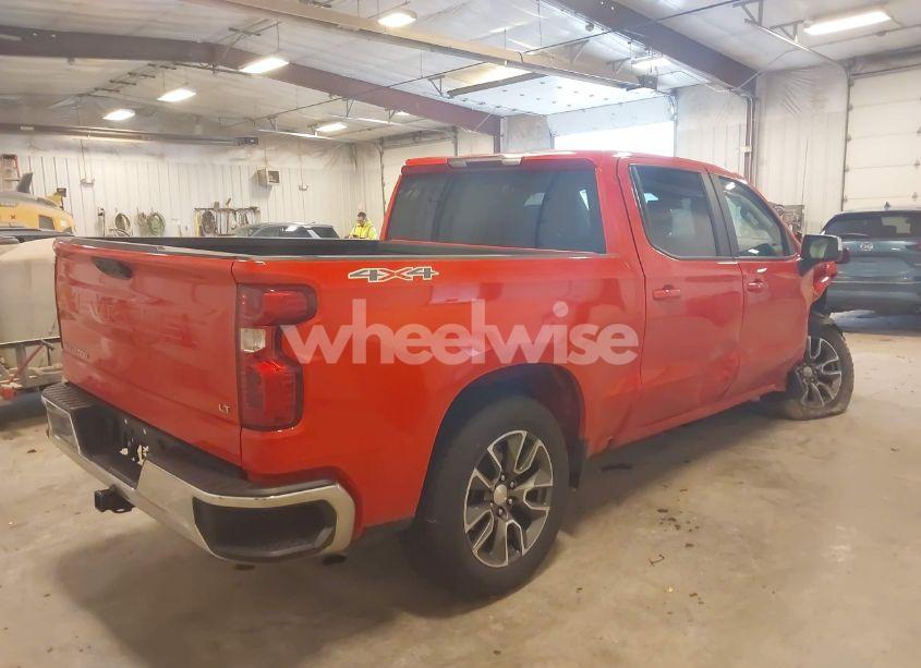 Photo 4 of 2024 Chevrolet Silverado 1500 4WD SHORT BED LT WITH 2FL (VIN 1GCPDKEK0RZ107566)