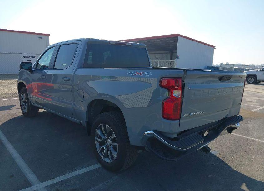 Photo 3 of 2024 Chevrolet Silverado 1500 4WD SHORT BED LT WITH 2FL (VIN 1GCPDKEK0RZ206677)