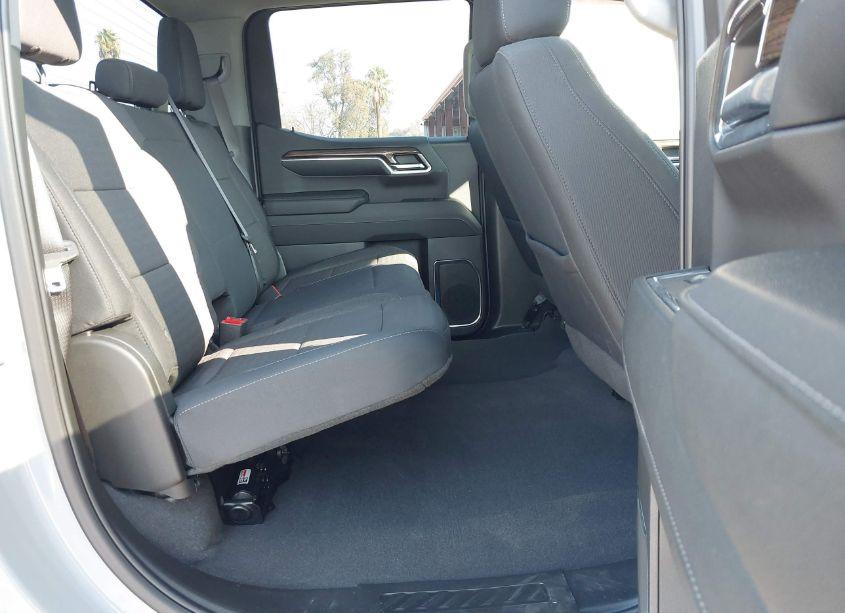 Photo 8 of 2024 Chevrolet Silverado 1500 4WD SHORT BED LT WITH 2FL (VIN 1GCPDKEK0RZ206677)