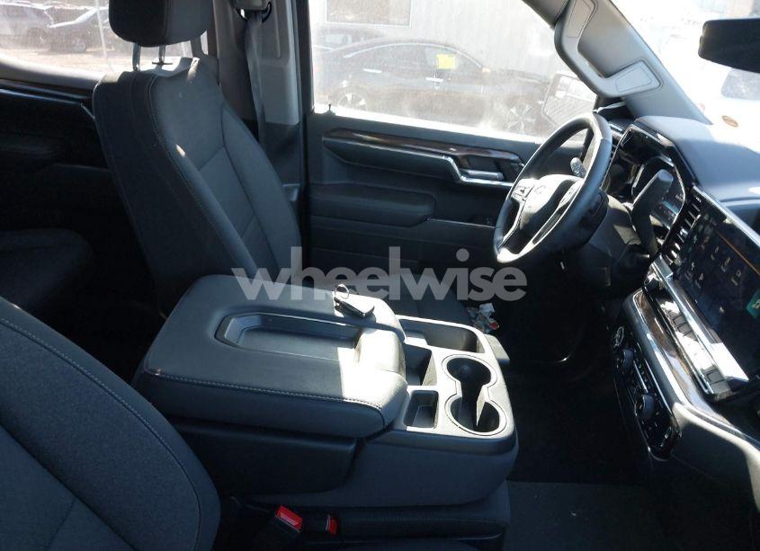 Photo 5 of 2024 Chevrolet Silverado 1500 4WD SHORT BED LT WITH 2FL (VIN 1GCPDKEK0RZ298017)