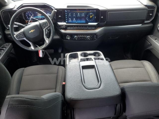 Photo 5 of 2024 CHEVROLET SILVERADO K1500 LT-L N/A (VIN 1GCPDKEK2RZ160334)