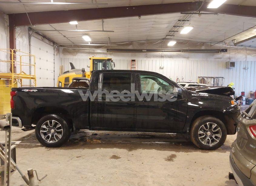 Photo 13 of 2023 Chevrolet Silverado 1500 4WD SHORT BED LT WITH 2FL (VIN 1GCPDKEK4PZ191212)