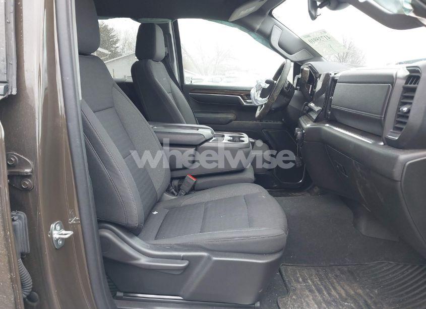 Photo 5 of 2023 Chevrolet Silverado 1500 4WD SHORT BED LT WITH 2FL (VIN 1GCPDKEK6PZ166666)