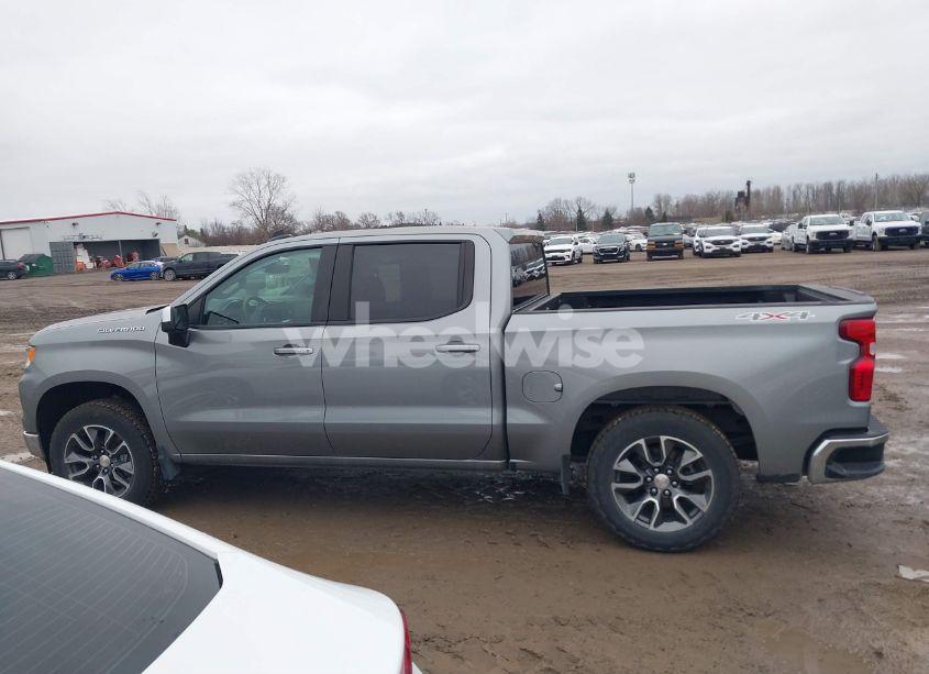 Photo 14 of 2023 Chevrolet Silverado 1500 4WD SHORT BED LT WITH 2FL (VIN 1GCPDKEK6PZ181359)