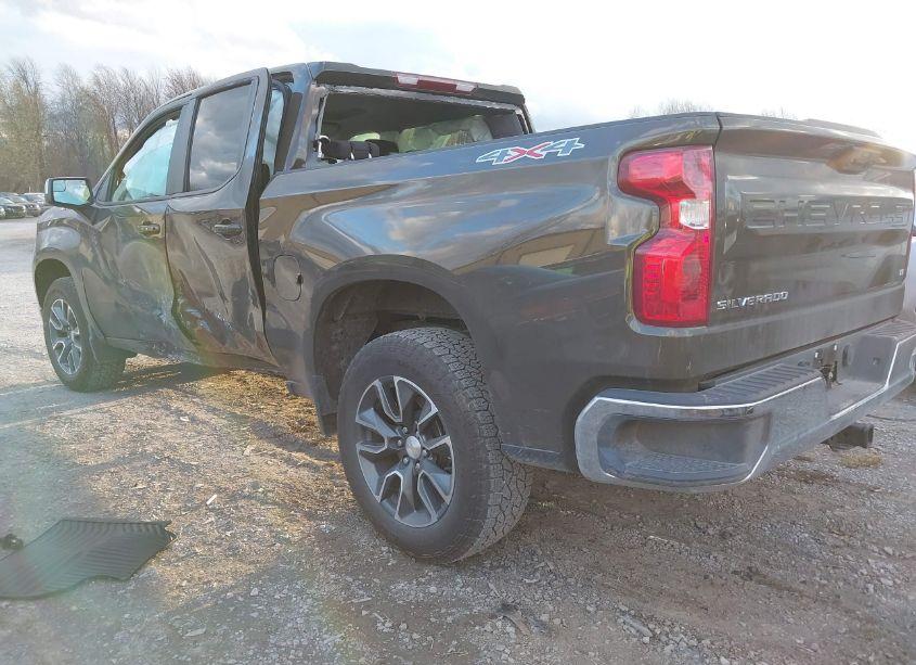 Photo 3 of 2024 Chevrolet Silverado 1500 4WD SHORT BED LT WITH 2FL (VIN 1GCPDKEK6RZ225072)