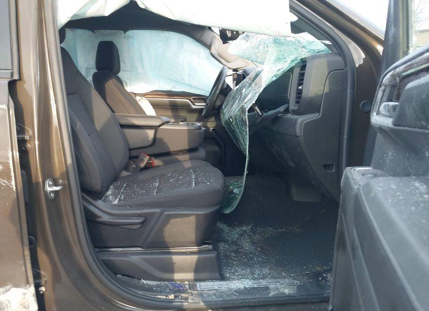 Photo 5 of 2024 Chevrolet Silverado 1500 4WD SHORT BED LT WITH 2FL (VIN 1GCPDKEK6RZ225072)