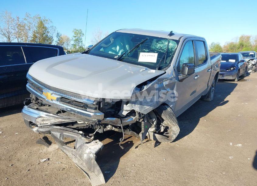 Photo 2 of 2024 Chevrolet Silverado 1500 (VIN 1GCPDKEK6RZ370452)