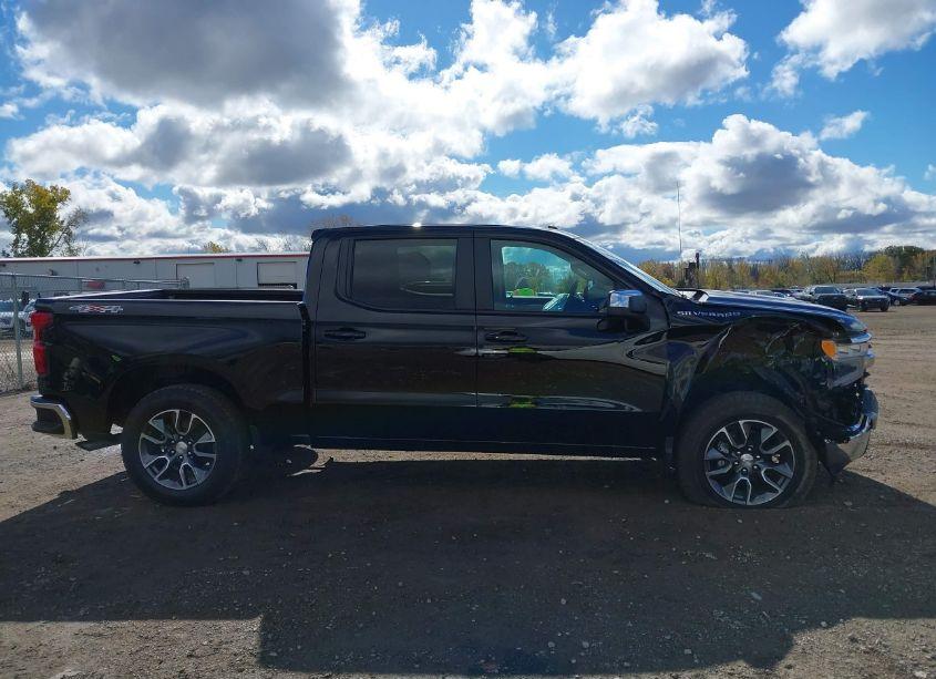 Photo 13 of 2024 Chevrolet Silverado 1500 4WD SHORT BED LT WITH 2FL (VIN 1GCPDKEK7RZ297852)