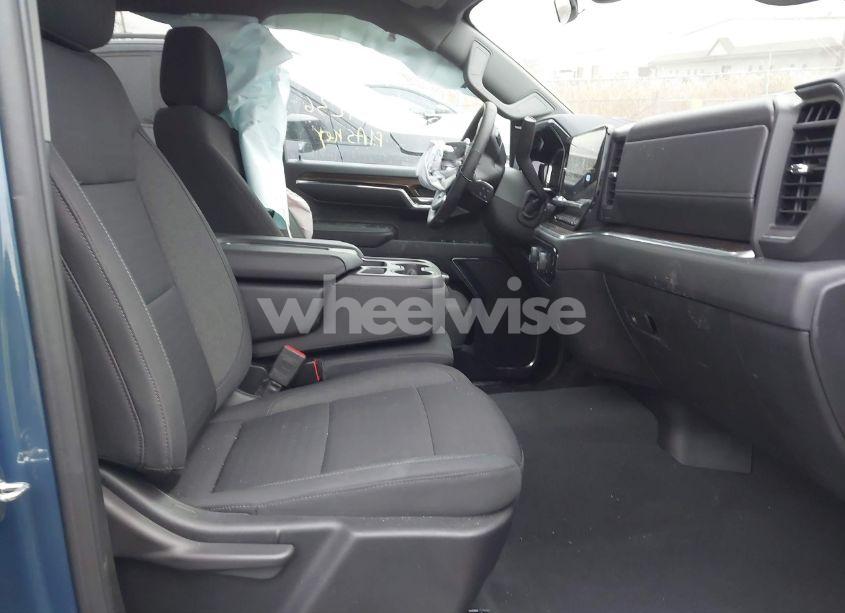 Photo 5 of 2024 Chevrolet Silverado 1500 4WD SHORT BED LT WITH 2FL (VIN 1GCPDKEK8RZ324833)