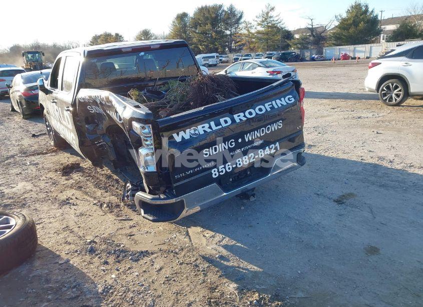 Photo 3 of 2023 Chevrolet Silverado 1500 4WD SHORT BED LT WITH 2FL (VIN 1GCPDKEK9PZ128610)