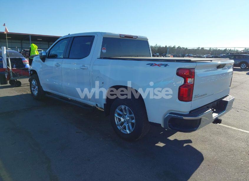 Photo 3 of 2022 Chevrolet Silverado 1500 4WD SHORT BED LT WITH 2FL (VIN 1GCPDKEKXNZ606711)