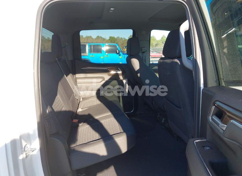 Photo 8 of 2022 Chevrolet Silverado 1500 4WD SHORT BED LT WITH 2FL (VIN 1GCPDKEKXNZ606711)