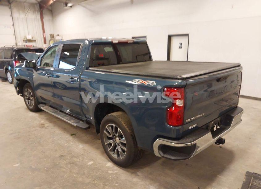 Photo 3 of 2024 Chevrolet Silverado 1500 4WD SHORT BED LT WITH 2FL (VIN 1GCPDKEKXRZ244644)