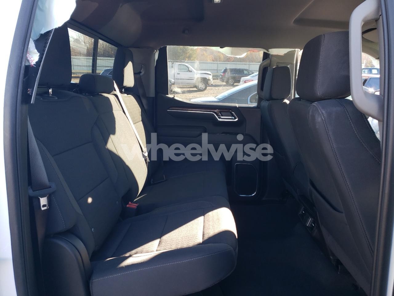 Photo 10 of 2025 CHEVROLET SILVERADO K1500 LT (VIN 1GCPKDEK1SZ253675)