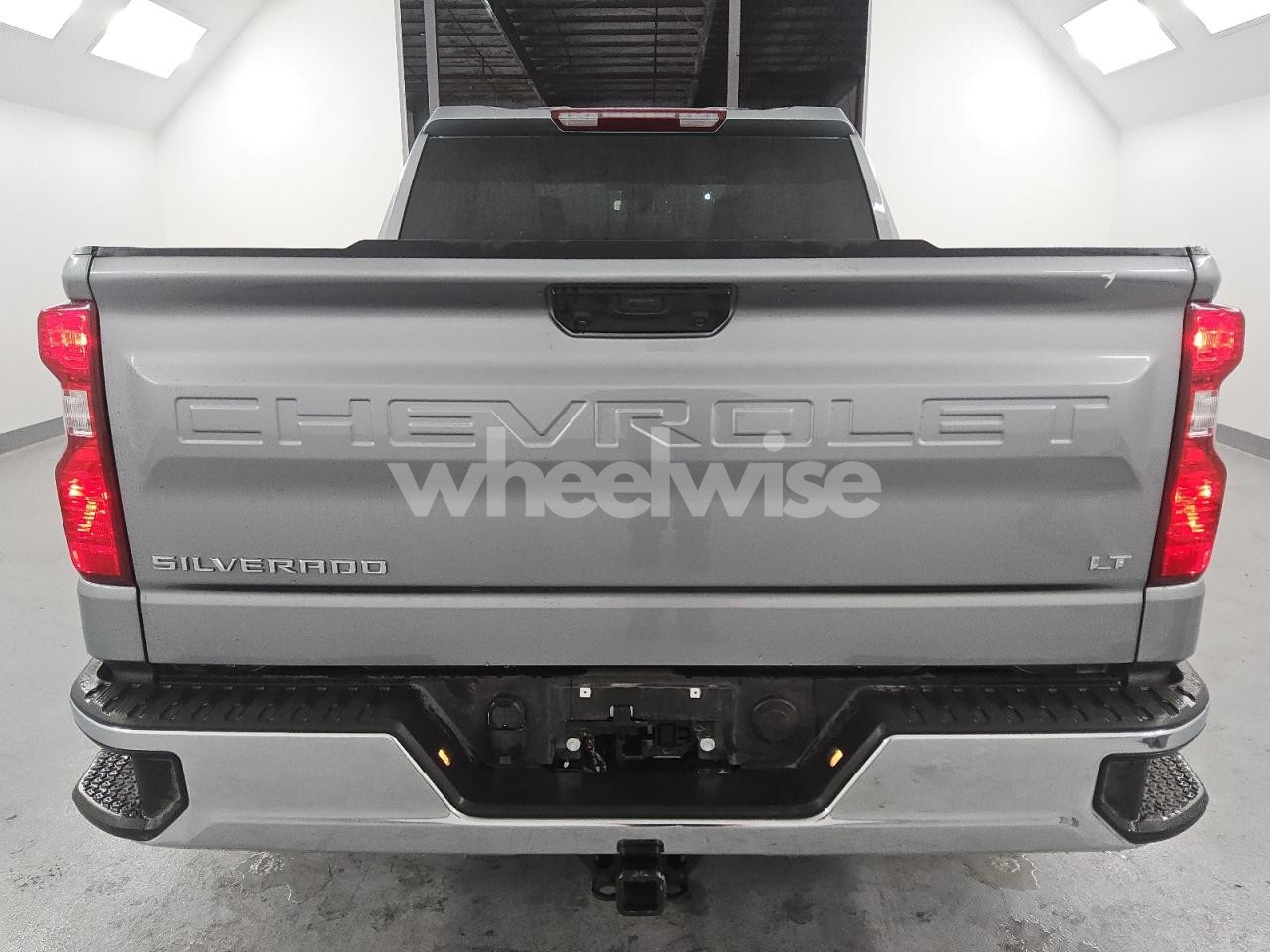 Photo 6 of 2025 CHEVROLET SILVERADO K1500 LT (VIN 1GCPKDEK9SZ251656)