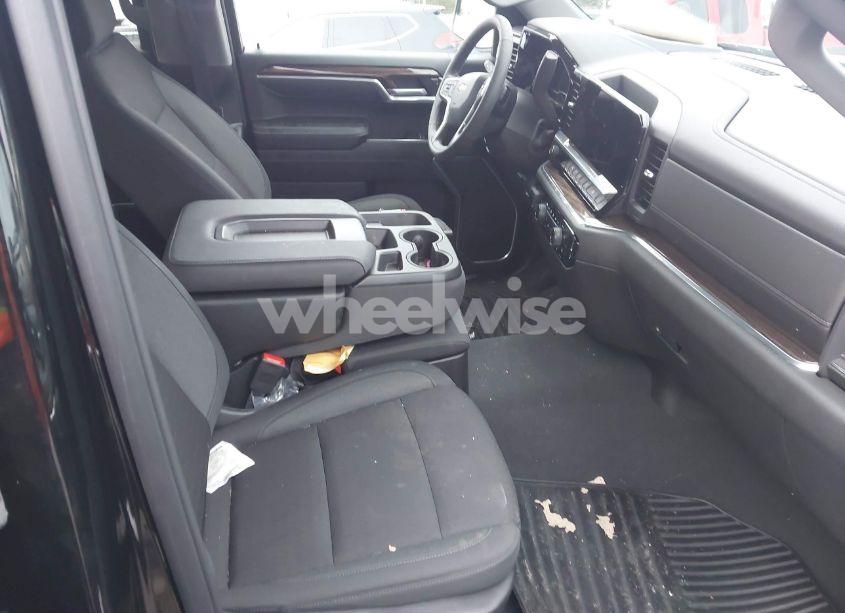 Photo 5 of 2025 Chevrolet Silverado 1500 4WD SHORT BED LT WITH 2FL (VIN 1GCPKKEK1SZ107524)