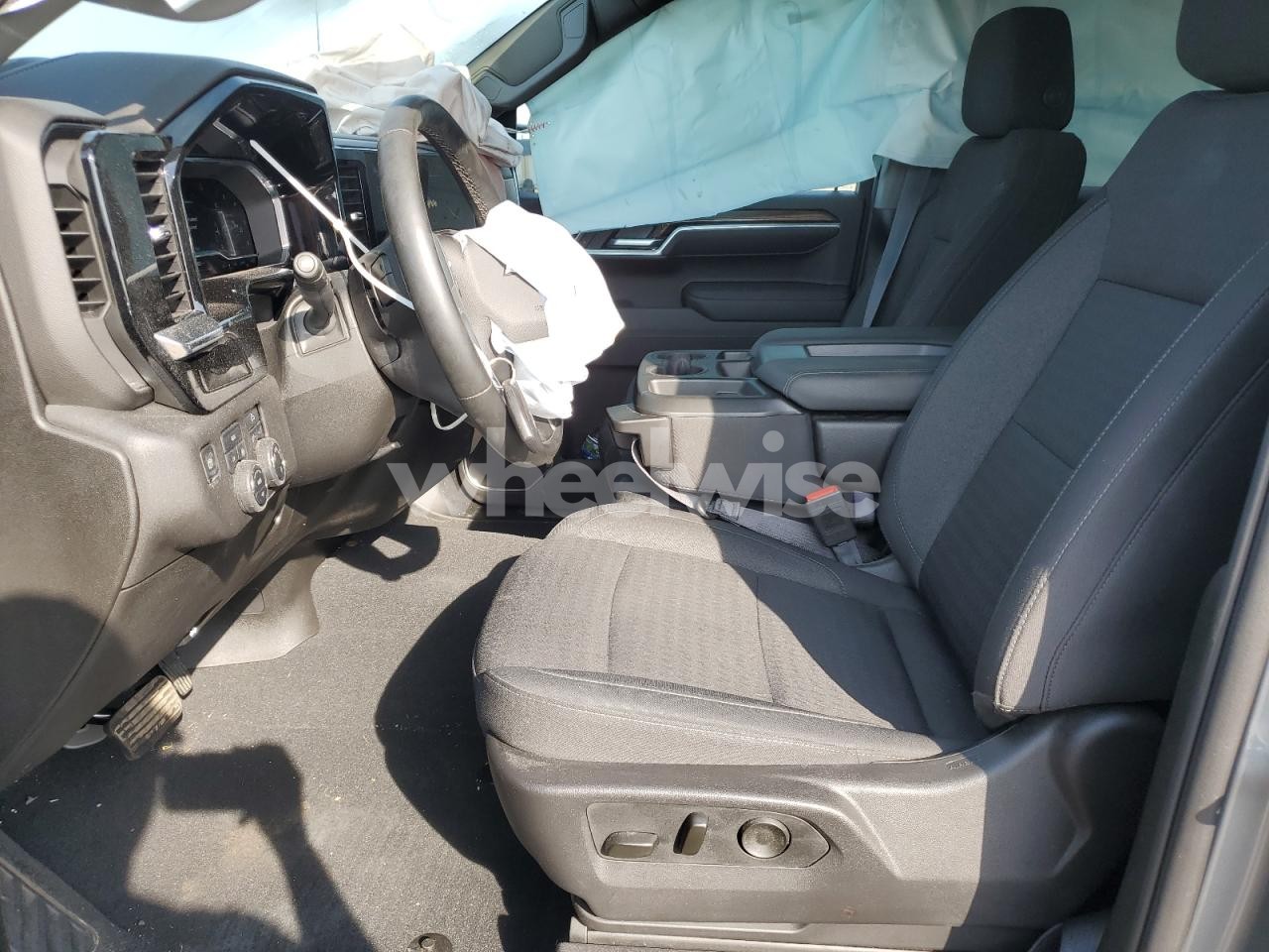 Photo 7 of 2025 CHEVROLET SILVERADO K1500 LT-L N/A (VIN 1GCPKKEK9SZ229287)