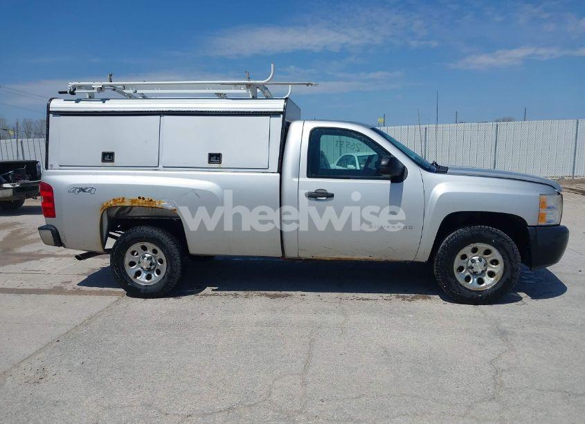 Photo 13 of 2010 Chevrolet Silverado 1500 WORK TRUCK (VIN 1GCPKPE00AZ172455)